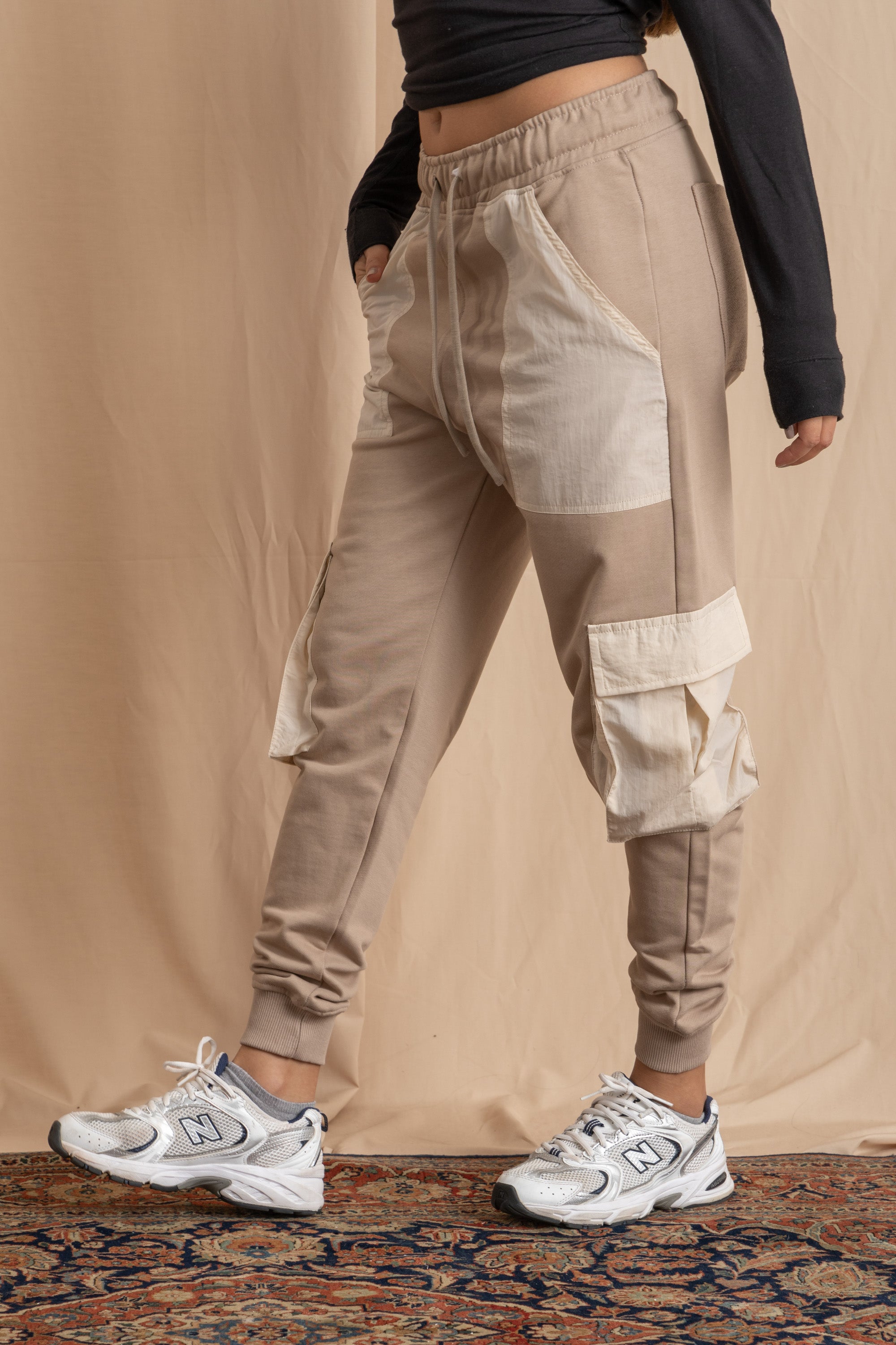 Unisex Beige Cargo Sweatpants Unisex Beige Cargo Sweatpants